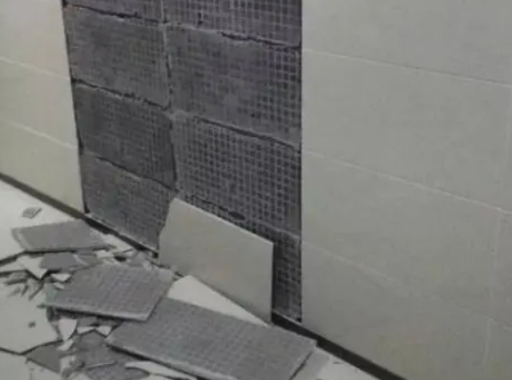 武强瓷砖空鼓维修公司分享下武强墙砖松动维修的知识